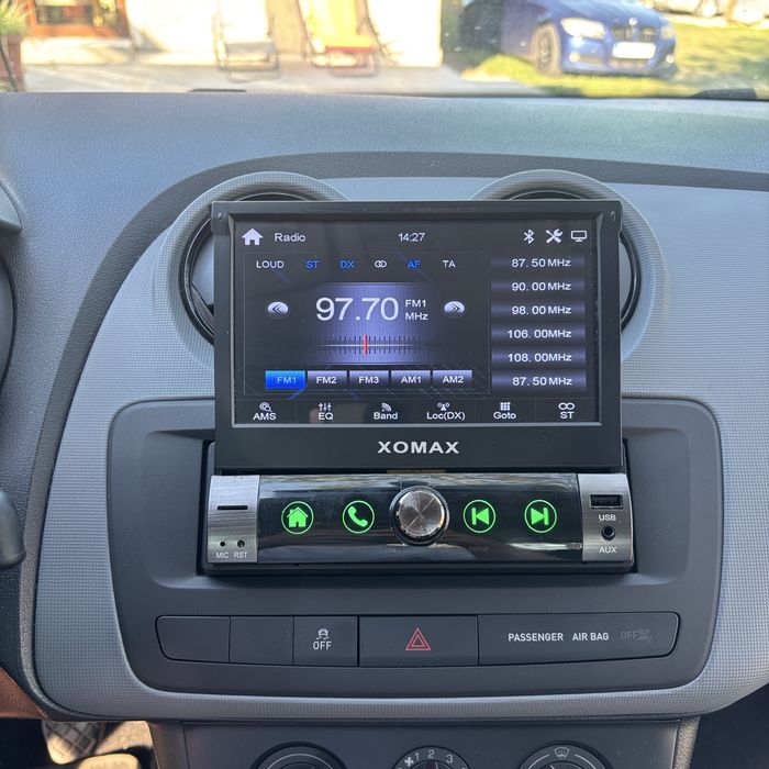 Navigație Auto 1 DIN XOMAX XM-V762 - Ecran Rabatabil 7", Bluetooth, USB, AUX & Cameră Marșarier