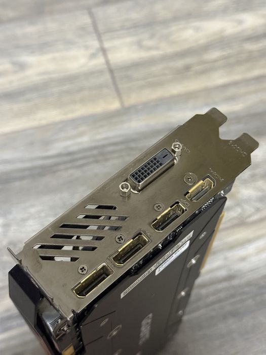 Продам видеокарту GTX 1070 (8GB)