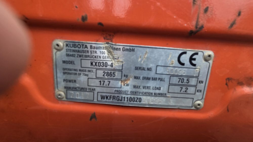 Vând Miniexcavator Kubota 030-4