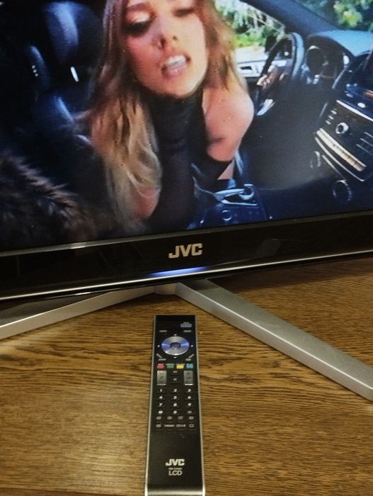 Televizor JVC telecomanda originala TV 80 cm LCD plasma mică USB HD