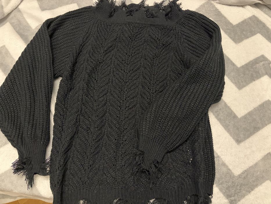 Блузи и поли всичко по 2,50€