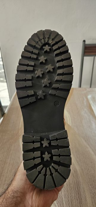 Lee botine nr 42