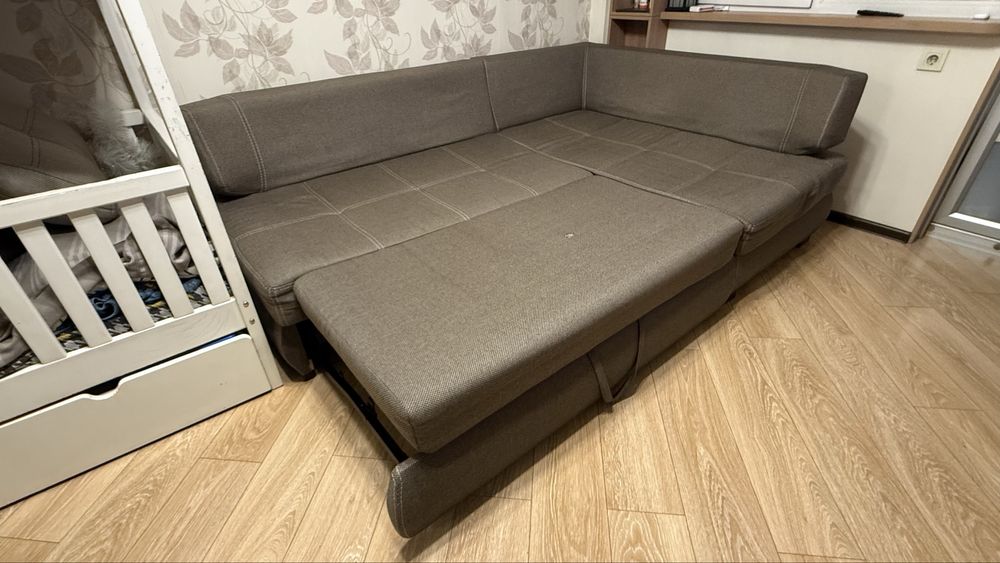 Угловой диван б/у
