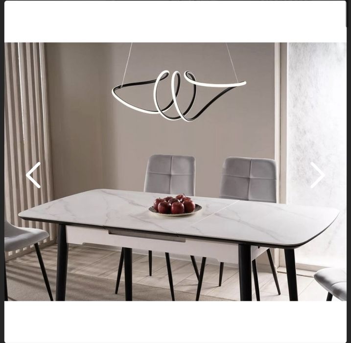 Чисто нова разтегателна трапезна маса