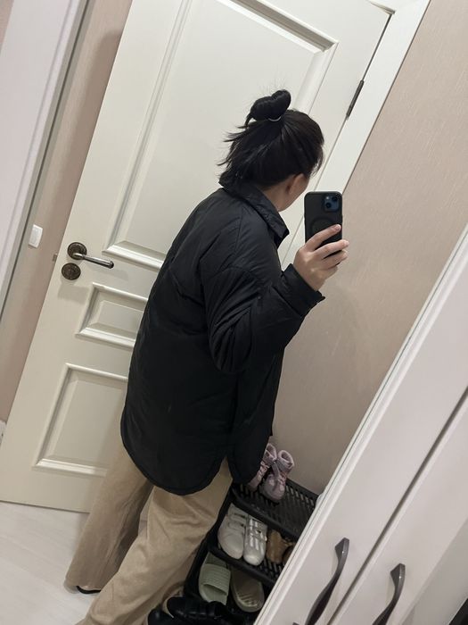 Продаю курточку очень легкая и теплая