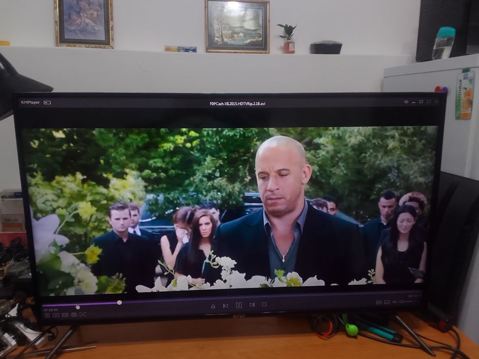 Продам телевизор KIVI 102см.