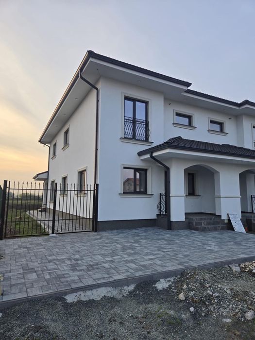 Vand Duplex Premium,4 dormitoare