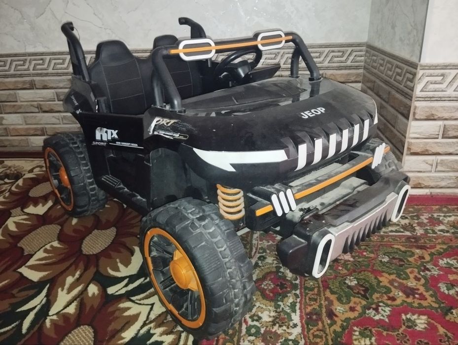 Mashina jeep bollar