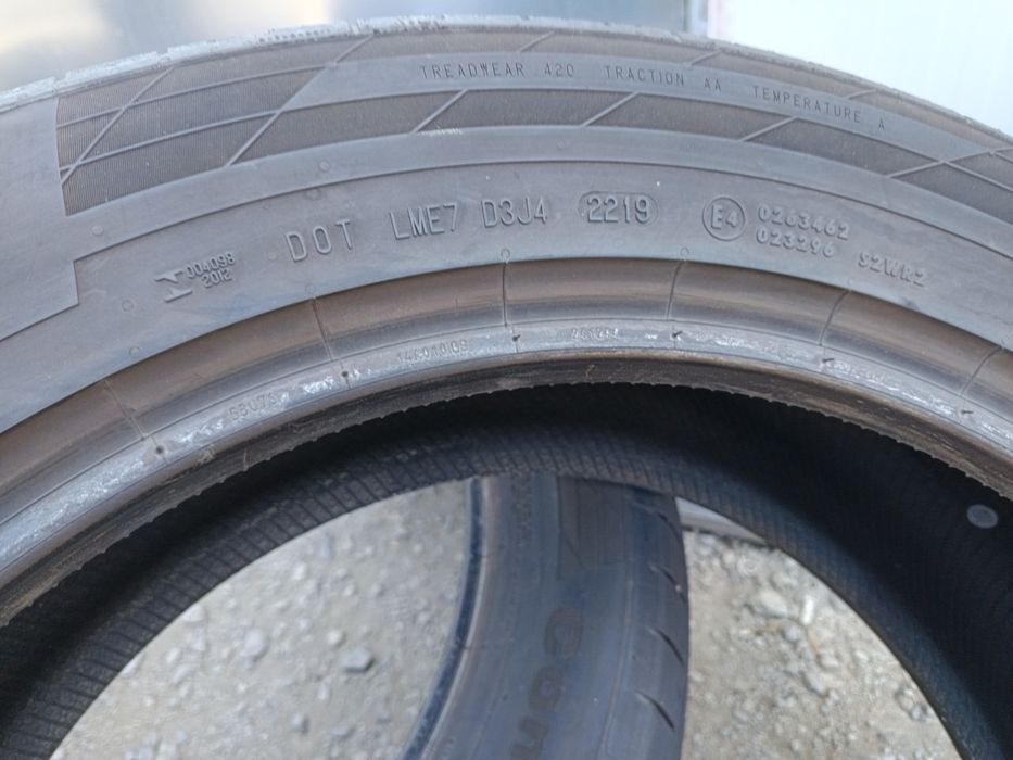 Летни гуми 235 55 R 19 W XL CONTINENTAL Дот 2219