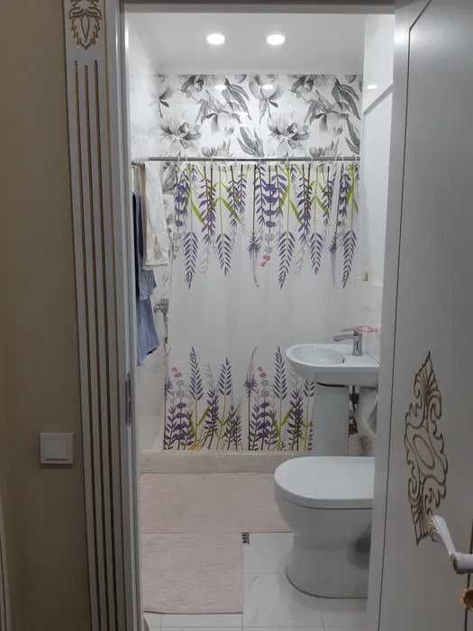 Продажа коммерческое помещения в Хамза метро Новза  пр. Траст банк