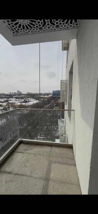 Продается квартира в Мирзо Улугбекском районе ЖК OzMahal 2/8/15 58 КВ.