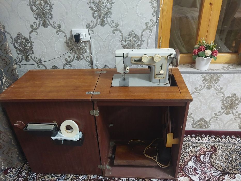 Машинка Чайка проста супер если надо звоните по пустякам не беспокойте