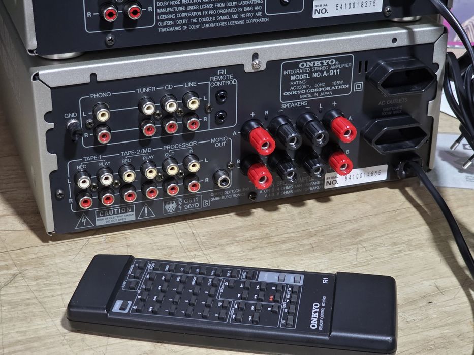 Linie audio ONKYO midi, Deck 3 head,dual cabstan tuner, amplificator cd-player  telecomanda, hifi stereo