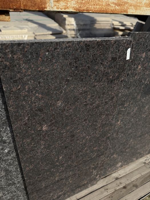 Tan brown  va tan dark xindiston granitlar. Optom narxda, katta hajm