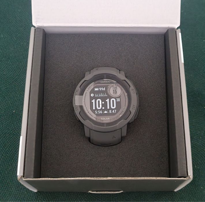 Часовник Garmin instinct 2 solar почти нов и Tuyoma нов часовник