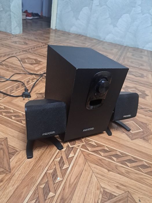 Продам компьютерный сабуфер Микролаб,