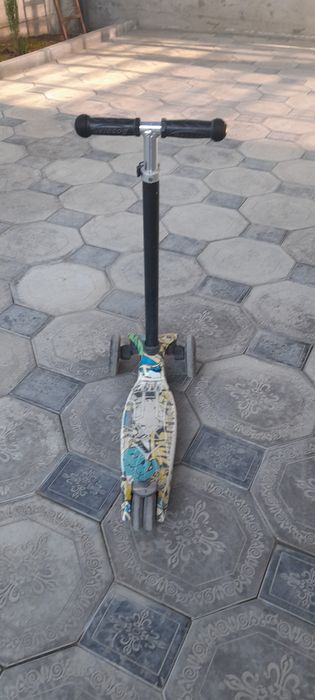 Продам самокат детский