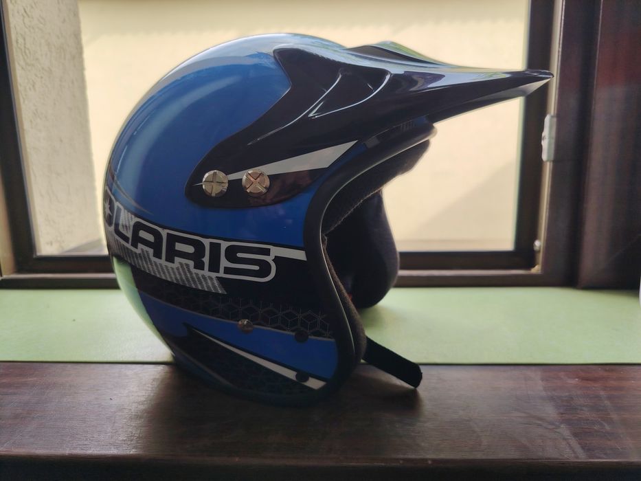Vând casca moto sau enduro POLARIS
