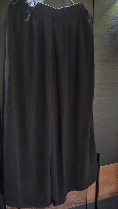 Спортни долнища различни видове и размери