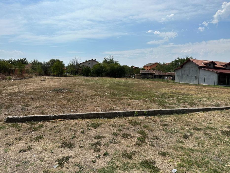 Продава се Парцел в Кнежа - 2072 кв.м за 9 €/кв.м - Снимка #1