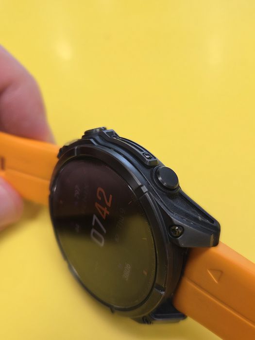 Ceas Garmin Fenix 8 AMOLED Sapphire Titanium 47mm