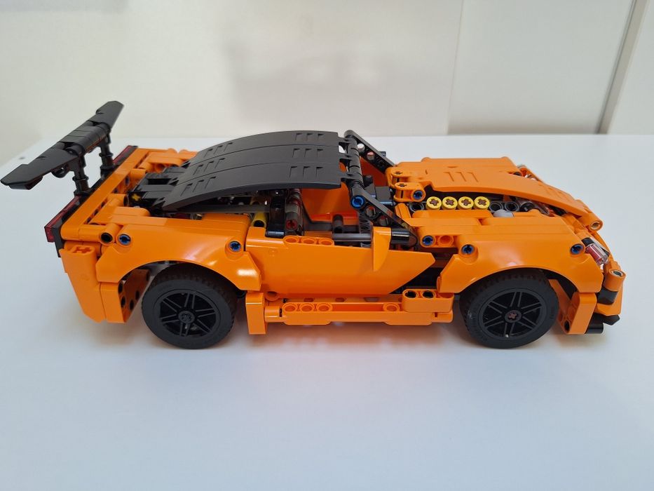 Lego Technic 42093 - Chevrolet Corvette ZR1 - incomplet