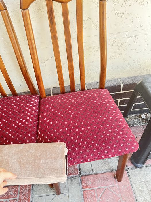 Продам стулья срочно