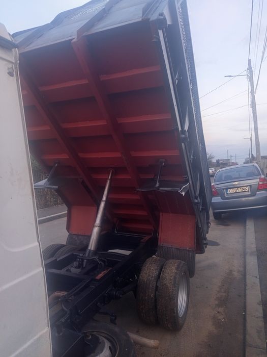 Nissan trade basculantă 3.5tone