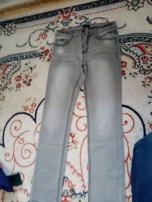 Продам джинсовый пиджак и брюки