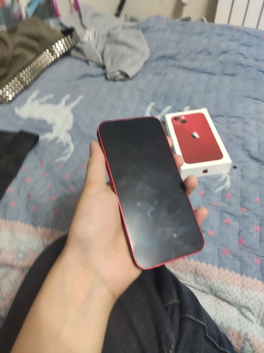 Iphone 13 red идеал
