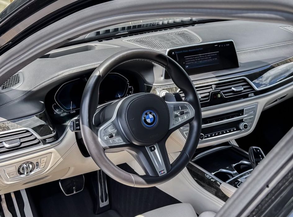 BMW Seria 7 BMW 745Le xDrive / 10.2021 / Plug-in Hybrid / Seria 7