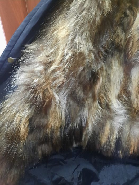 Продам парку куртку 5000