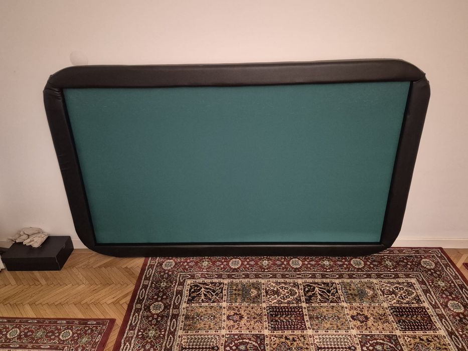 Vand Masa de Poker Noua