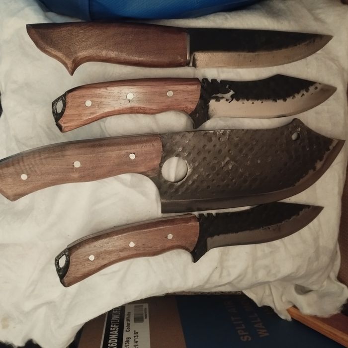 Ловни рьчно ковани ножове