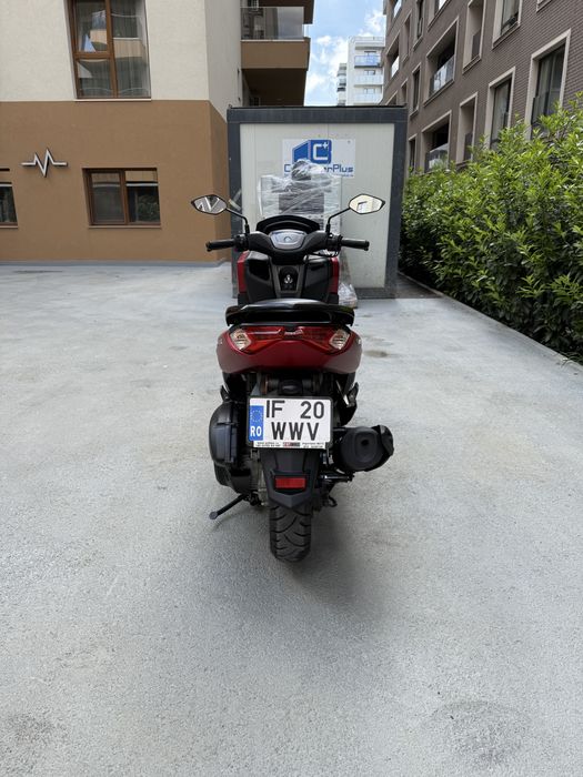 Yamaha N Max an 2022 125 cm3