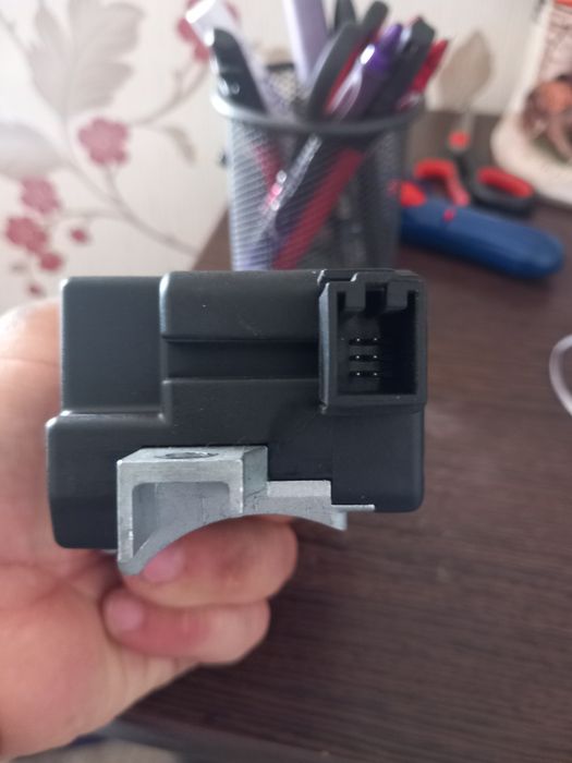 Blocator coloana de directie Audi A4 B8 Avant 8K0905852D an 2008 2009