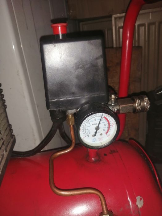 Компресор за въздух 25л