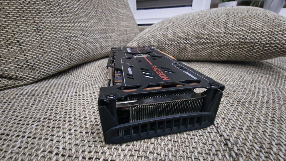 Видеокарта AMD Radeon Gaming X RX 6700 XT