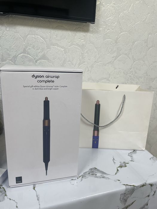 Продам Дайсон для волос  новый