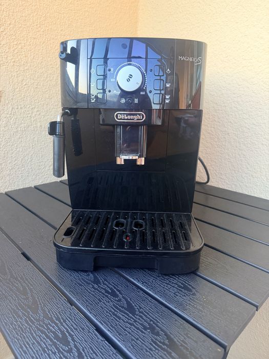 Delonghi magnifica S