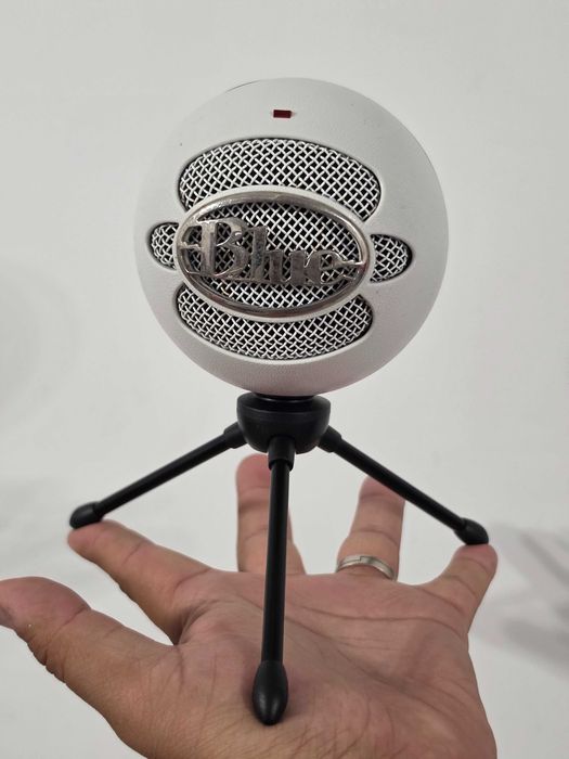 Microfon Blue The Snowball alb si negru