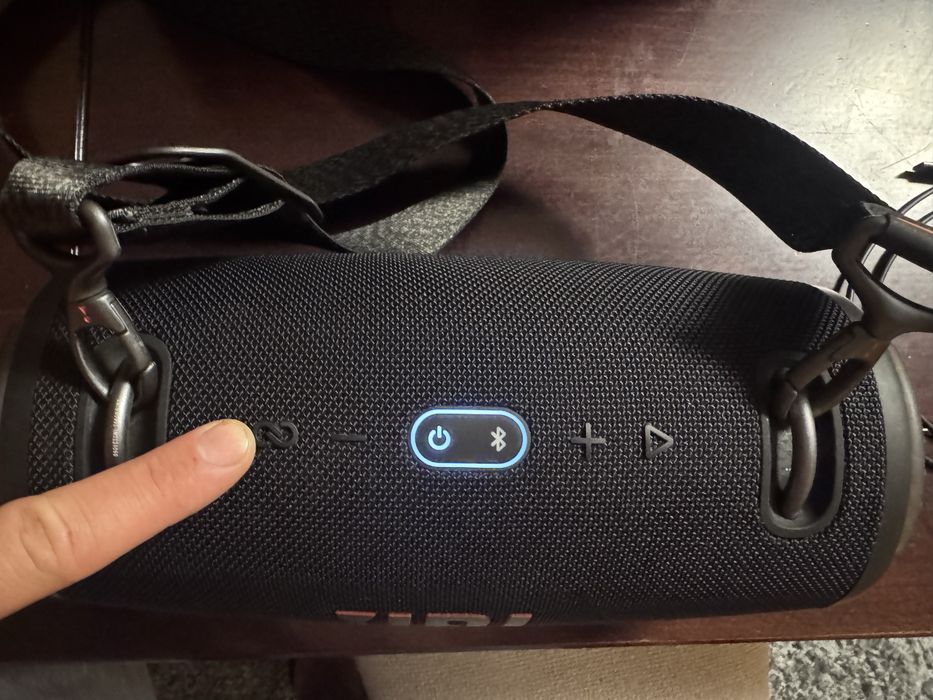 JBL Xtreme 3 bluetooth в добро състояние ( без гаранция )