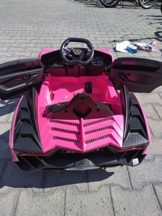 DC Акумулаторна кола Cordoba розов