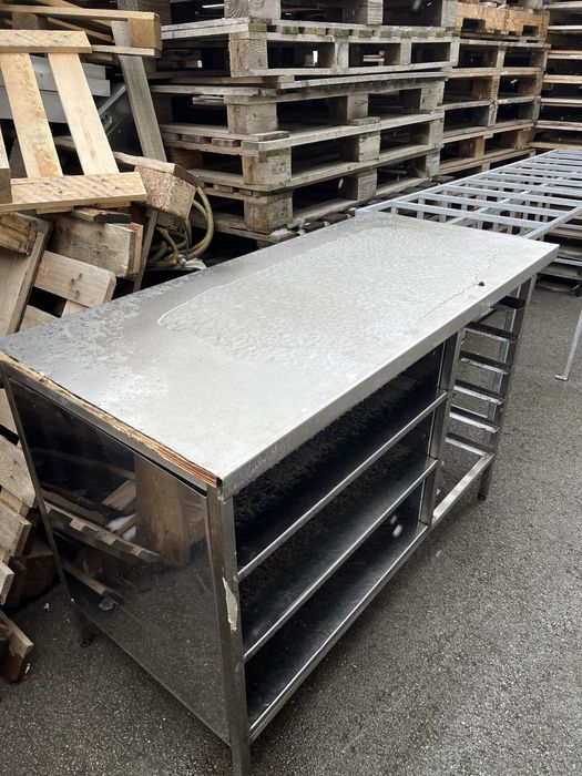 Шкаф - Маса на 3 нива