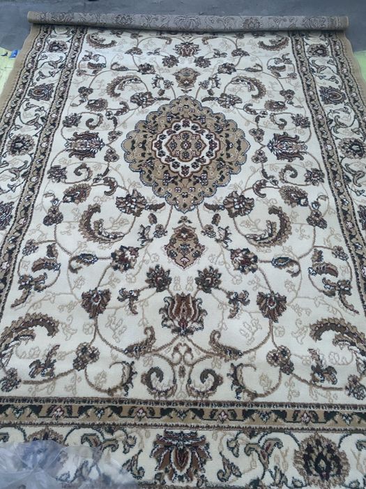 Продам коврыи ковровые дорожки