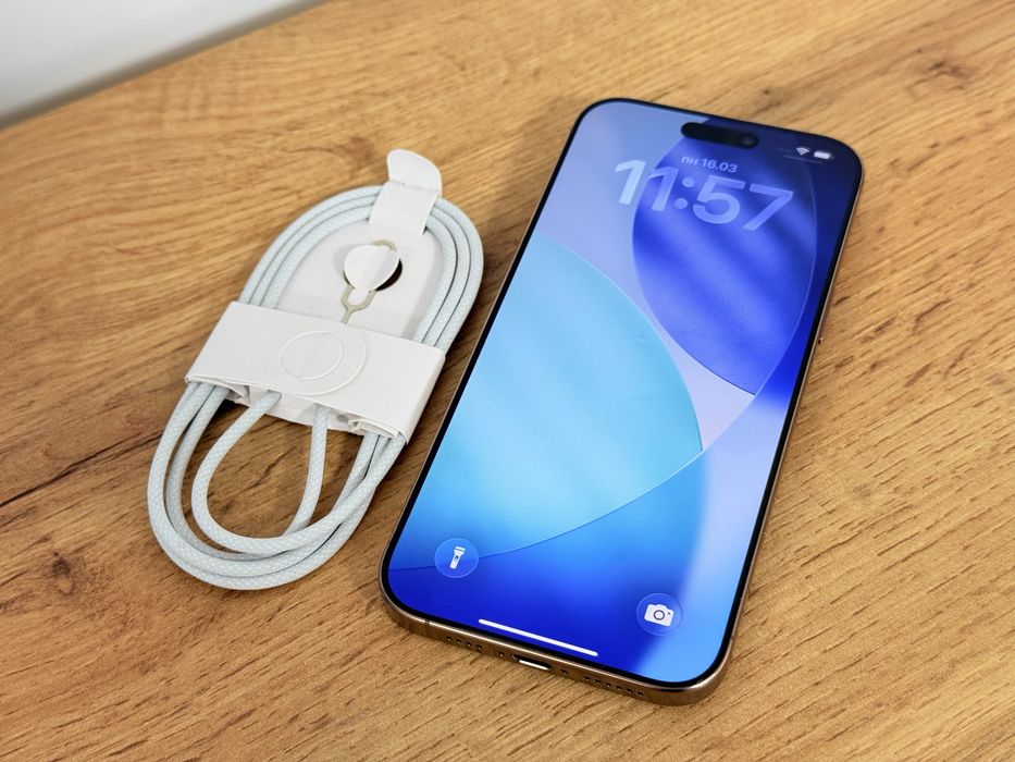 iPhone 16 Pro Max 98% батерия