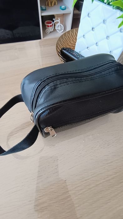 Borsetă pentru el și ia