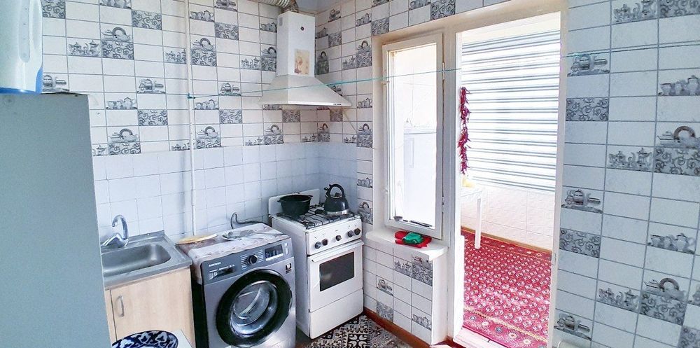 9 mkr da 3 xonali kvartira.