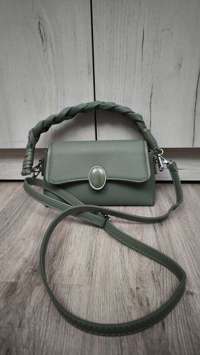 Женская фисташковая сумочка
