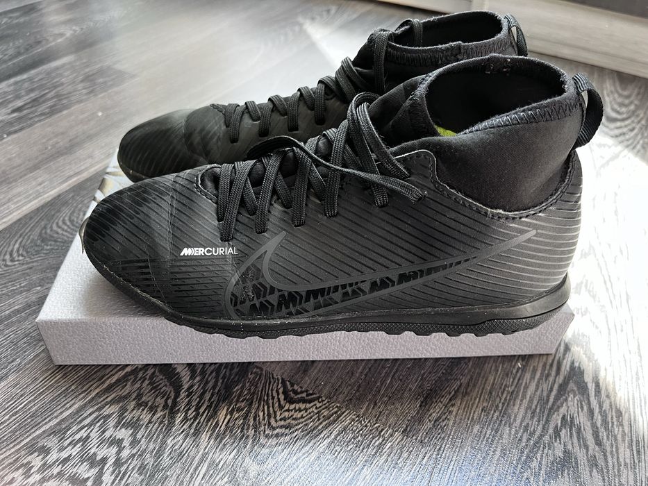 Стоножки Nike Mercural